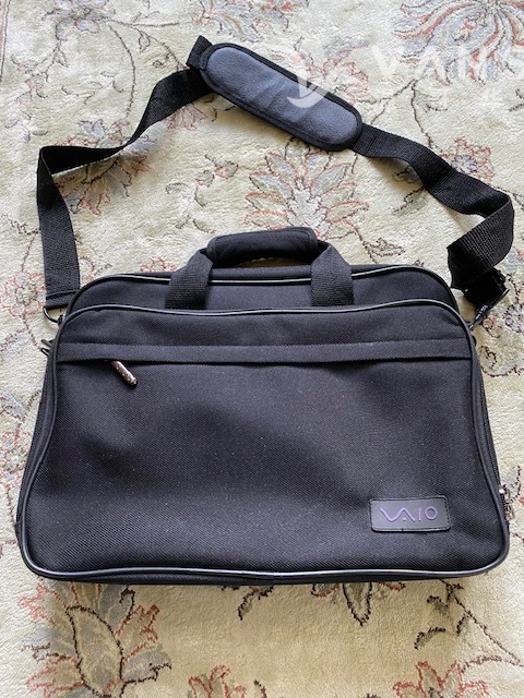 240419181717_Computer Bag 1.jpg